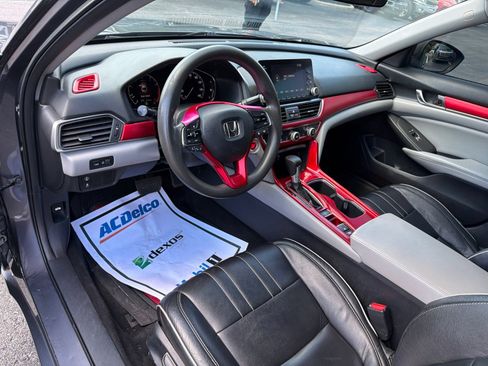 Used 2018 Honda Accord LX image 9