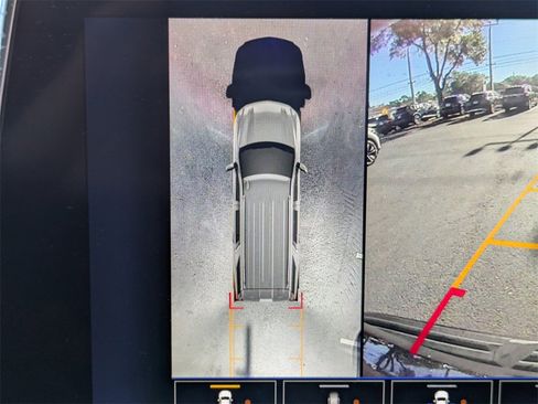 Used 2022 Chevrolet Tahoe RST w/ Luxury Package image 28