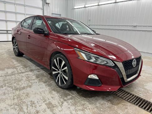 Used 2022 Nissan Altima 2.5 SR image 15