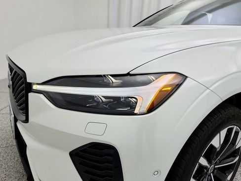 New 2026 Volvo XC60 B5 Plus w/ Climate Package PRO image 26