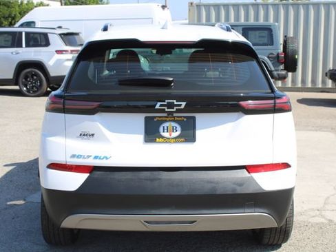 Used 2023 Chevrolet Bolt EUV LT FWD image 5
