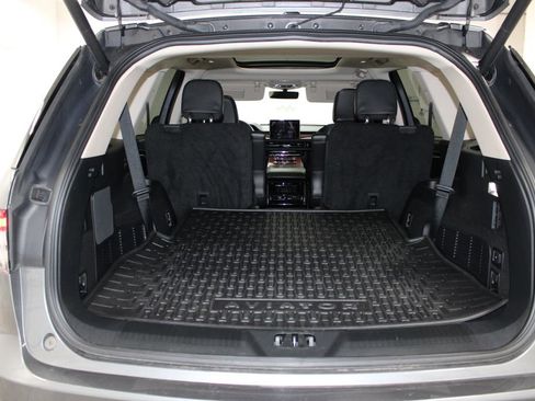 Used 2024 Lincoln Aviator Reserve w/ Equipment Group 201A RWD image 27