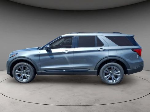 New 2026 Ford Explorer Active w/ Active Comfort Package AWD/4WD image 2