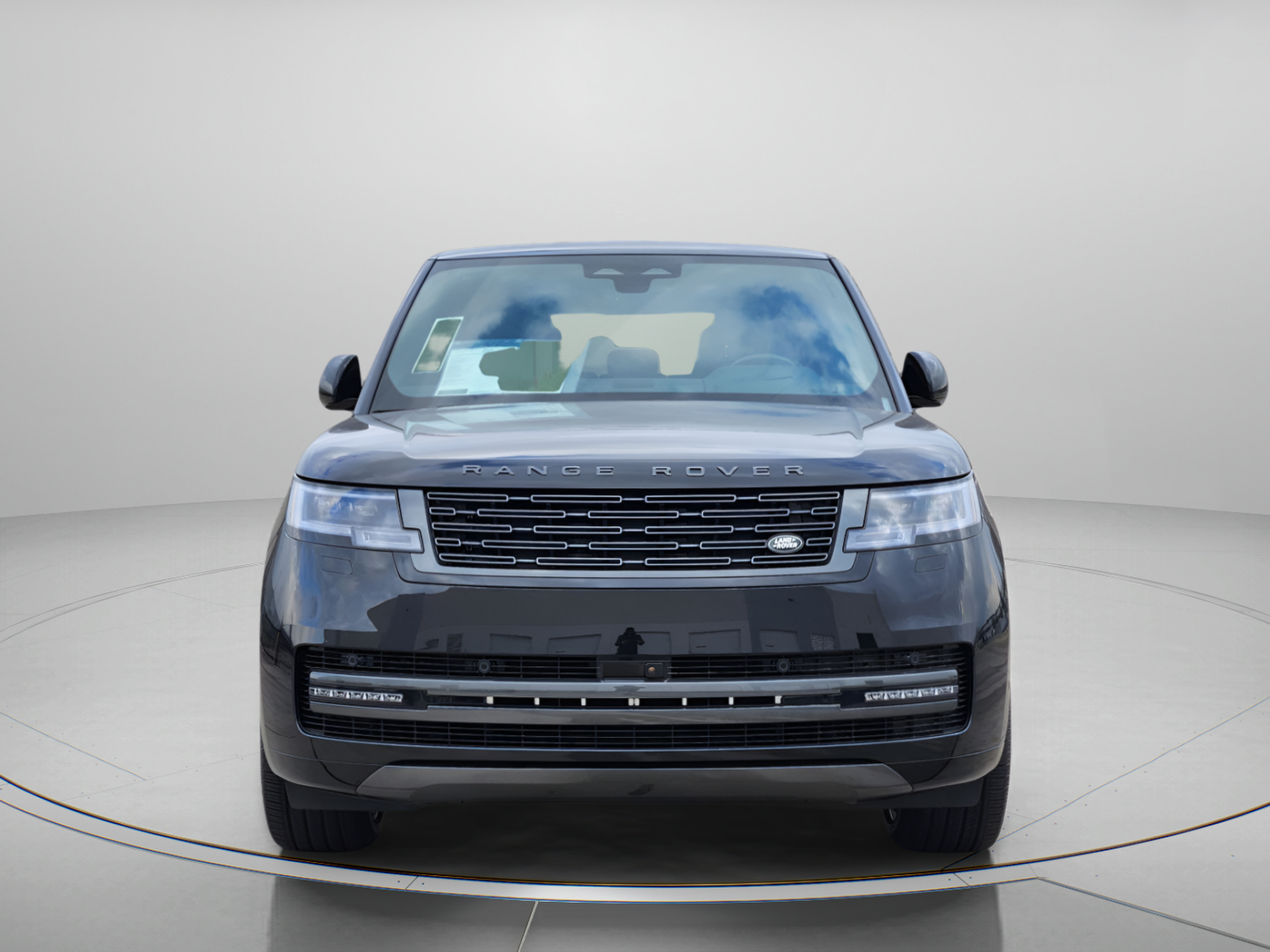 New 2026 Land Rover Range Rover Long Wheelbase SE AWD/4WD image 6