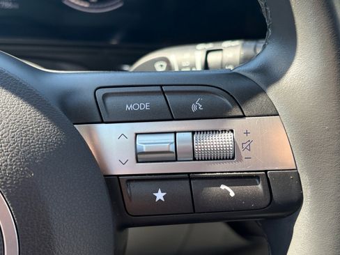 Used 2025 Hyundai Kona SEL AWD/4WD image 26