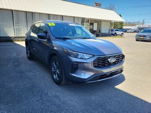 Used 2025 Ford Escape ST-Line FWD image 5