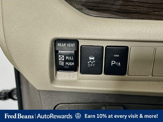 Used 2018 Toyota Sienna XLE Premium FWD image 14