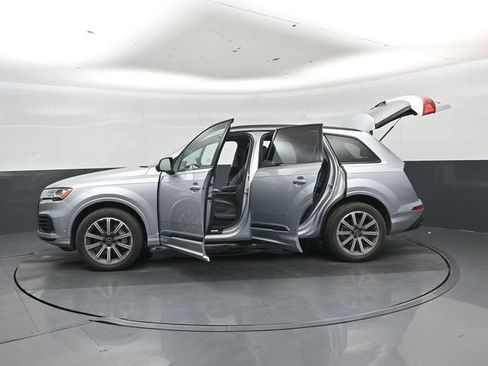 Used 2023 Audi Q7 2.0T Premium Plus w/ Premium Plus Package AWD/4WD image 52