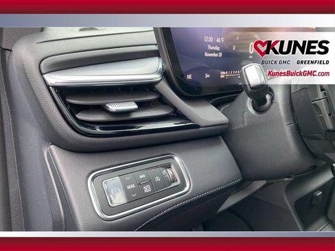 New 2026 Buick Enclave Sport Touring w/ Power Package AWD/4WD image 33
