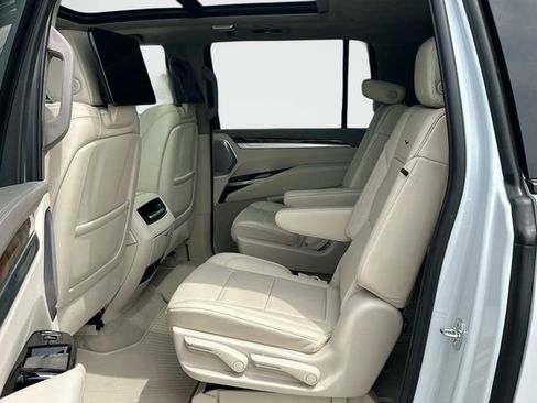 New 2026 Cadillac Escalade ESV Platinum Sport w/ LPO, ONYX Package AWD/4WD image 11