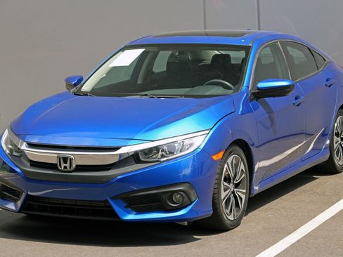 Used 2017 Honda Civic EX-T image 44