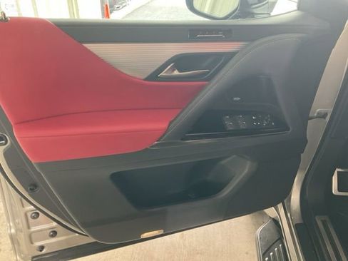 Used 2025 Lexus LX 600 F Sport w/ Accessory Package (2T) AWD/4WD image 5