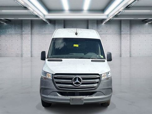 Used 2022 Mercedes-Benz Sprinter 2500 image 23
