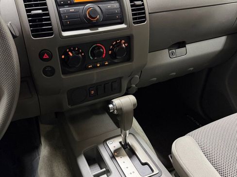 Used 2011 Nissan Frontier S RWD image 10