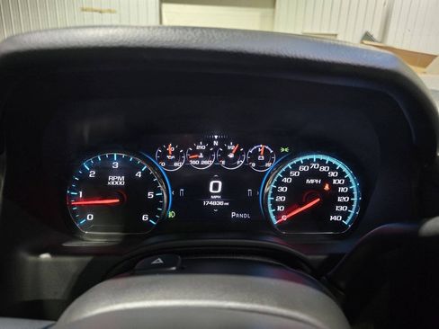 Used 2017 GMC Yukon Denali w/ Open Road Package AWD/4WD image 37