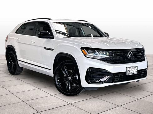 Used 2023 Volkswagen Atlas Cross Sport SEL R-Line AWD/4WD image 3