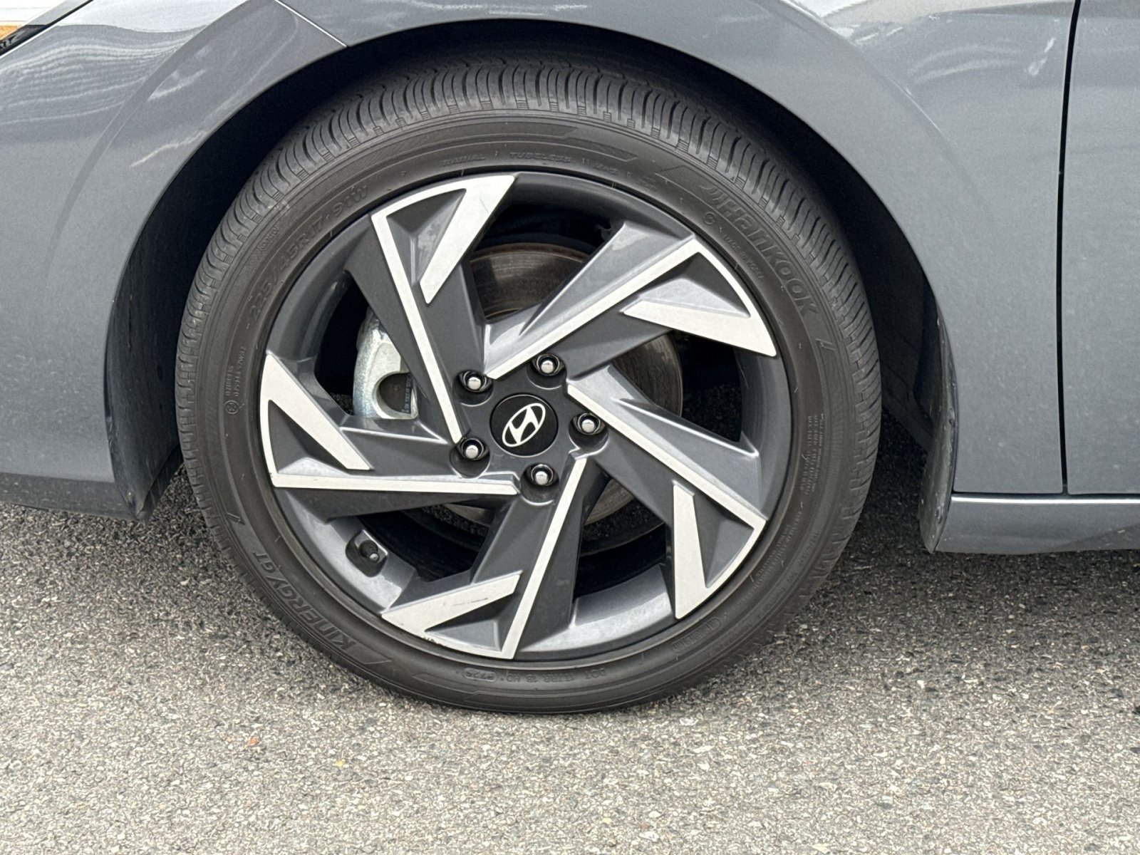 Certified 2025 Hyundai Elantra SEL FWD image 12
