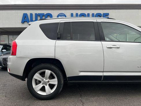 Used 2011 Jeep Compass Latitude AWD/4WD image 35