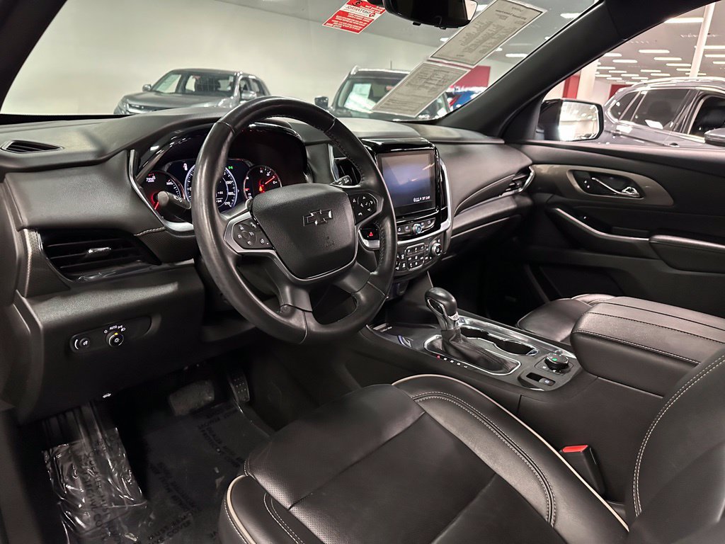 Used 2022 Chevrolet Traverse Premier w/ Redline Edition AWD/4WD image 15