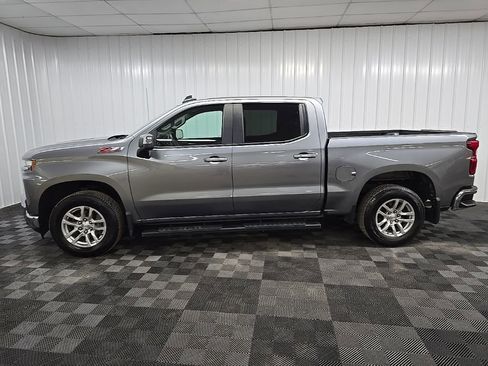 Used 2022 Chevrolet Silverado 1500 LT w/ Z71 Off-Road Package image 5