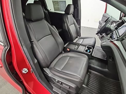 Used 2025 Honda Odyssey Sport-L image 40