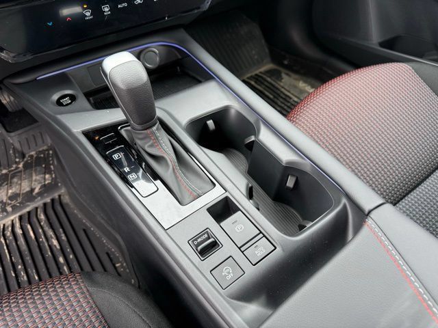 New 2026 Nissan Sentra SR w/ Floor Mat Package FWD image 22