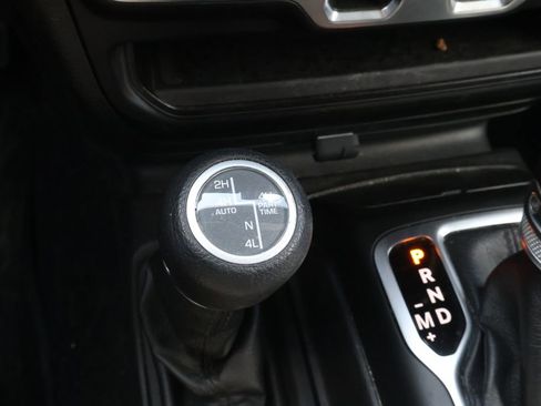 Used 2021 Jeep Gladiator Sport AWD/4WD image 28