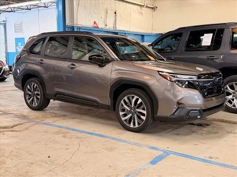 Used 2025 Subaru Forester Touring image 1