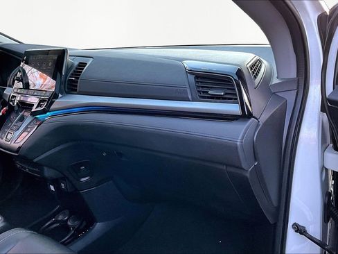 Used 2023 Honda Odyssey Touring image 21