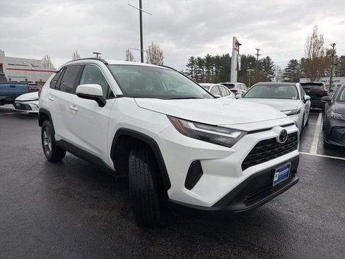 Certified 2025 Toyota RAV4 XLE AWD/4WD image 3