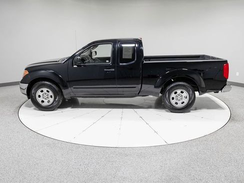 Used 2008 Nissan Frontier SE w/ Power Pkg image 28