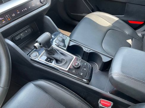 Certified 2024 Kia Sportage EX FWD image 20