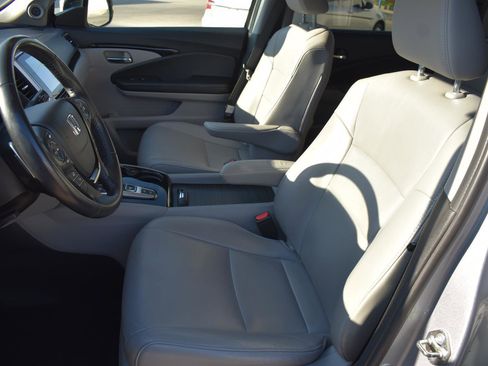 Used 2018 Honda Pilot Touring image 27