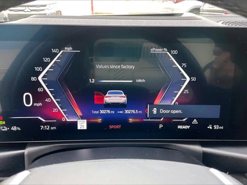 Used 2023 BMW i4 eDrive40 image 16