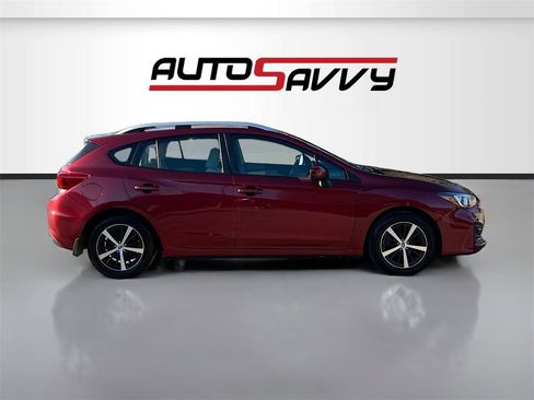 Used 2019 Subaru Impreza 2.0i Premium image 8