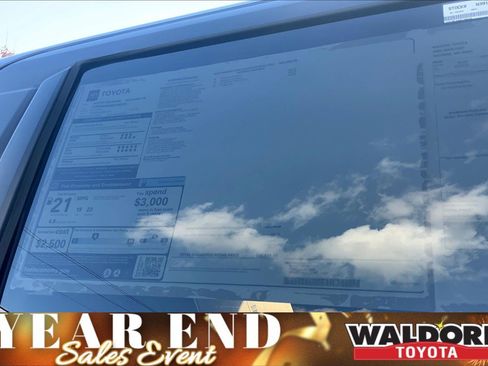 New 2025 Toyota Tacoma TRD Off-Road image 18