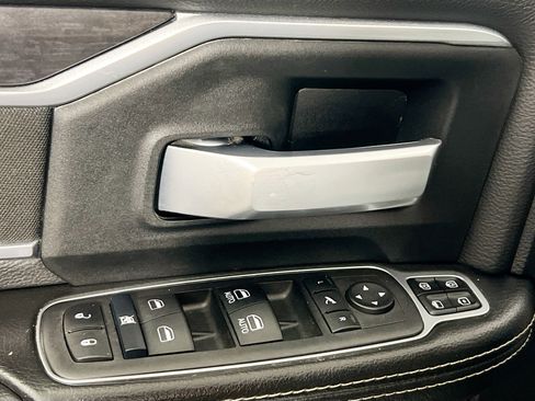 Used 2024 RAM 3500 Big Horn image 16