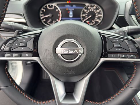 New 2025 Nissan Altima 2.5 SR image 16