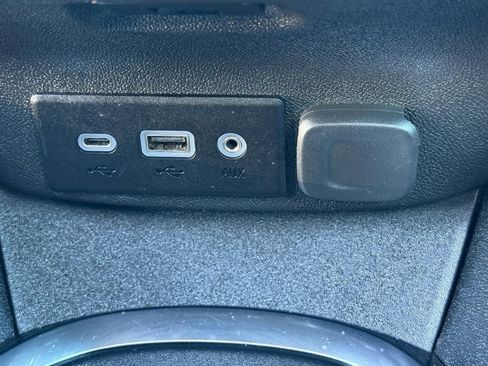 Used 2022 Chevrolet Malibu LT image 25