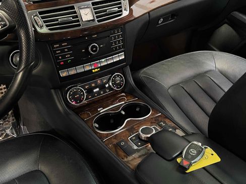 Used 2015 Mercedes-Benz CLS 550 image 35