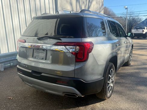 Used 2023 GMC Acadia SLE w/ Driver Convenience Package image 6