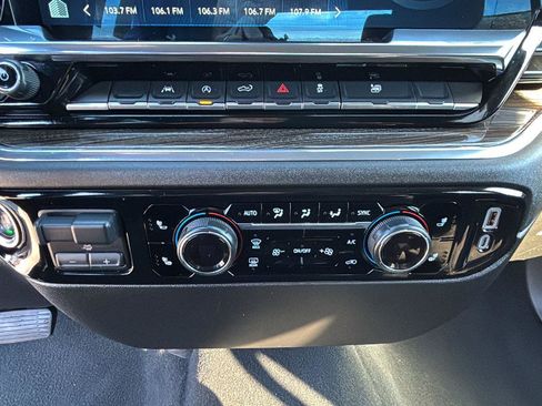 Certified 2025 Chevrolet Silverado 1500 LT image 20