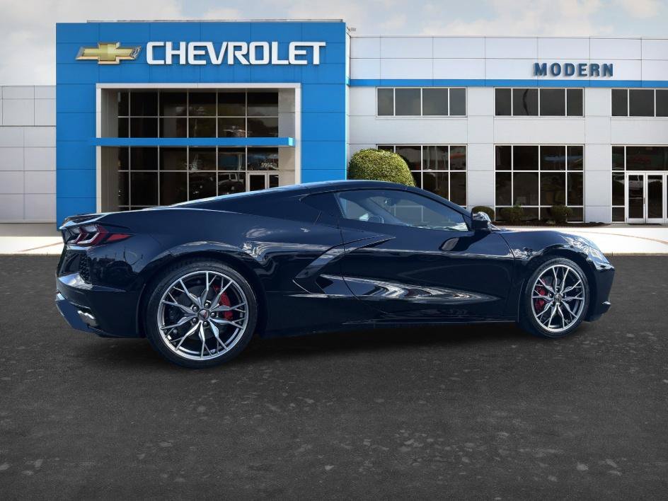 Used 2026 Chevrolet Corvette Stingray Coupe w/ 1LT RWD image 5