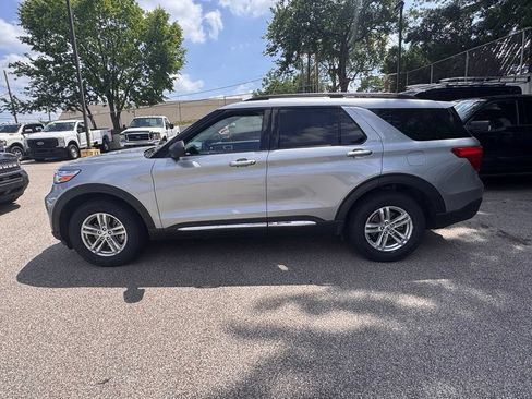Certified 2023 Ford Explorer XLT w/ Equipment Group 202A AWD/4WD image 2