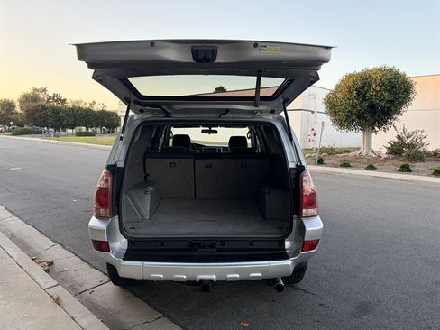 Used 2005 Toyota 4Runner Sport RWD image 6