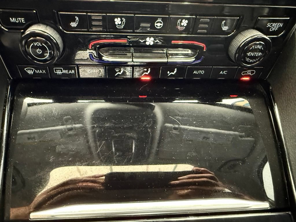 Used 2023 Jeep Grand Cherokee 4WD 4xe image 39