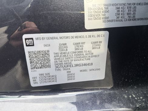 Used 2024 GMC Sierra 1500 AT4X image 24