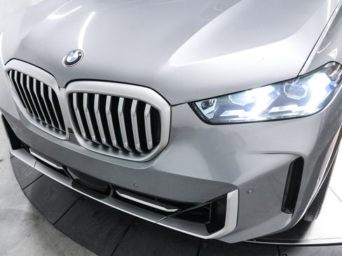Used 2025 BMW X5 sDrive40i w/ Parking Assistance Package RWD image 11