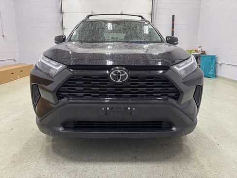 Used 2023 Toyota RAV4 XLE FWD image 9