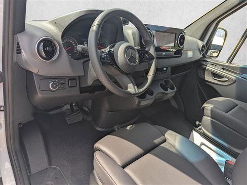 New 2026 Mercedes-Benz Sprinter 2500 image 3